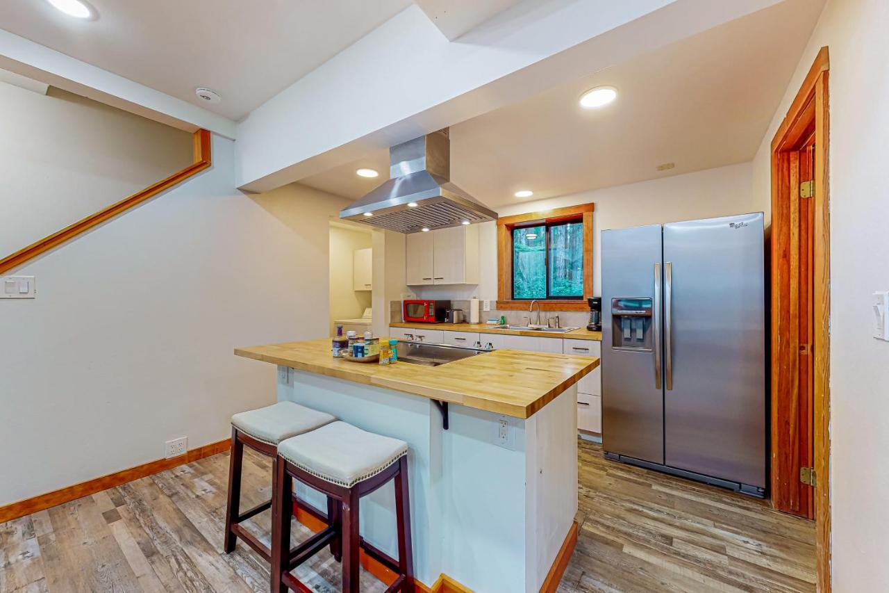 The Hideaway Villa Langley Exterior foto