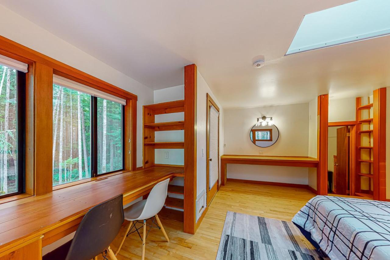 The Hideaway Villa Langley Exterior foto